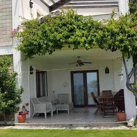 فيلة Guemuesluek Elit Sitede Muestakil Villa غوموشْلوك